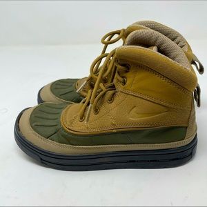 Nike Woodside 2 High Youth Boots 524873-301 2Y